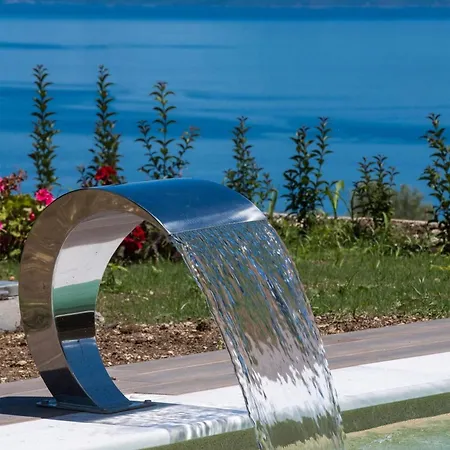 Greece Holidays Villa Nikiana