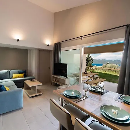Greece Holidays Villa Nikiana
